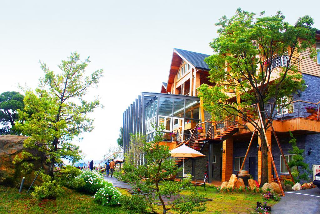 Spring Garden B&B Renai Bagian luar foto